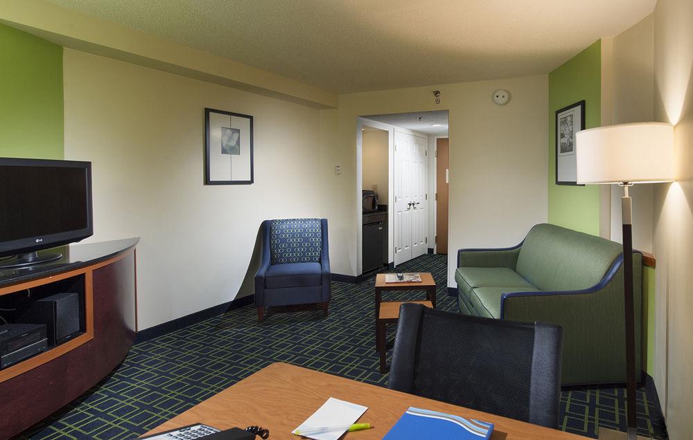 Fairfield Inn & Suites By Marriott Charleston Airport/Convention Center North Charleston Eksteriør bilde