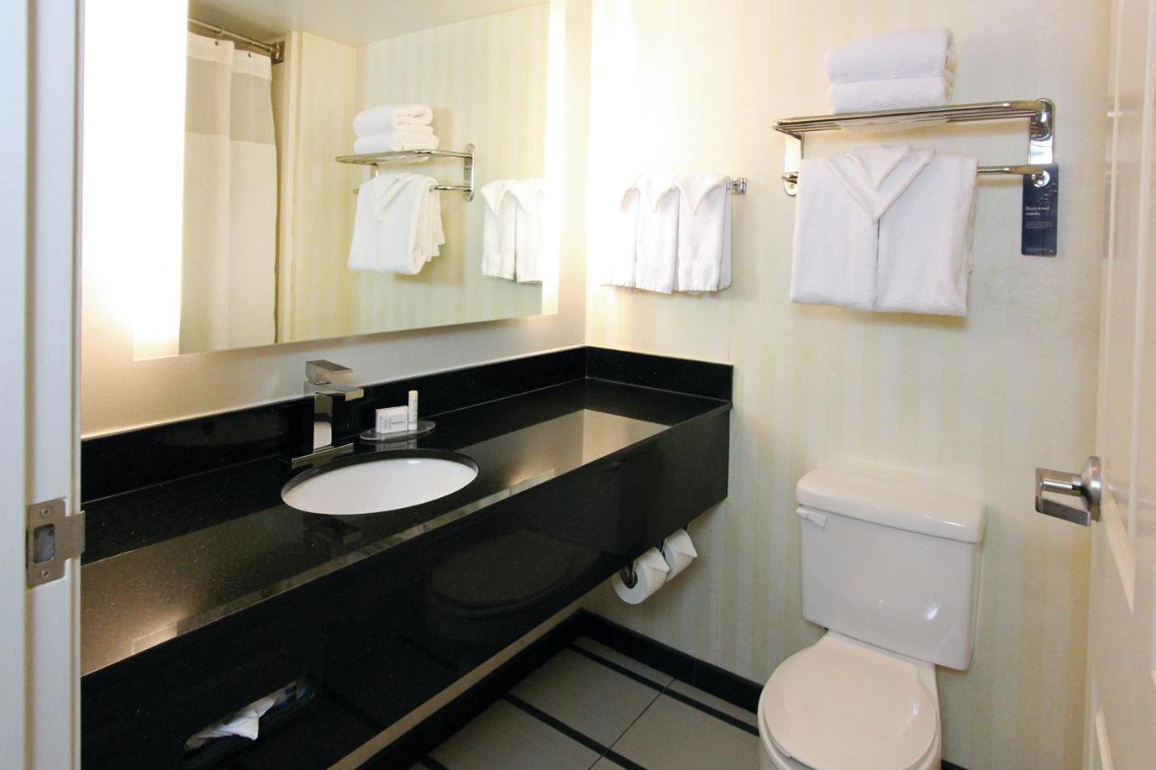 Fairfield Inn & Suites By Marriott Charleston Airport/Convention Center North Charleston Eksteriør bilde