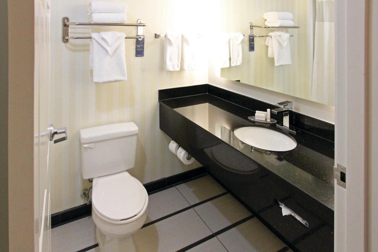 Fairfield Inn & Suites By Marriott Charleston Airport/Convention Center North Charleston Eksteriør bilde
