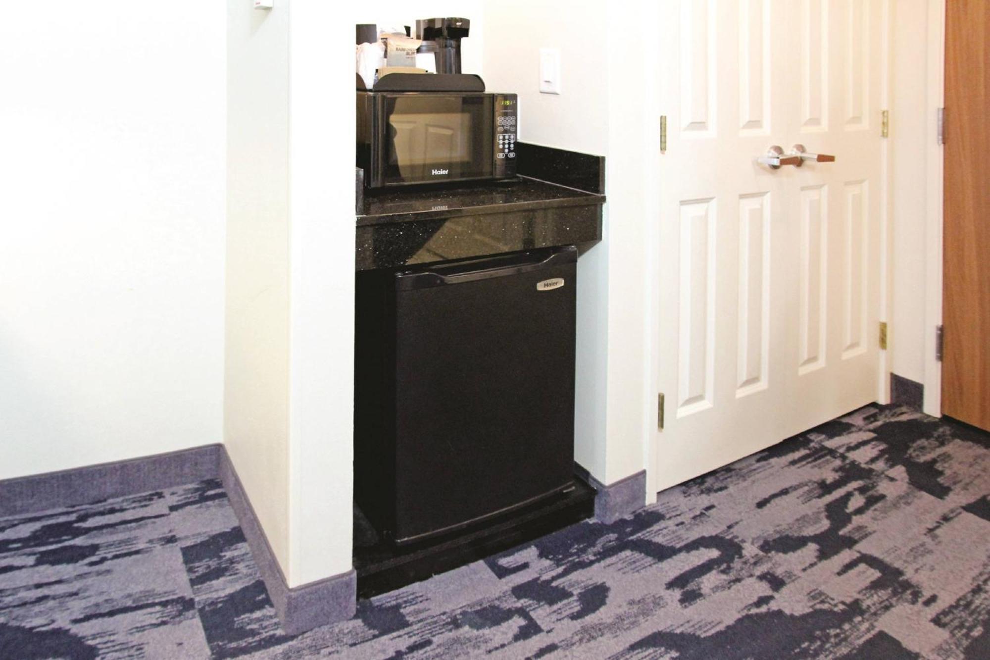 Fairfield Inn & Suites By Marriott Charleston Airport/Convention Center North Charleston Eksteriør bilde