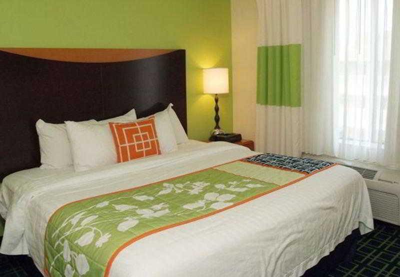 Fairfield Inn & Suites By Marriott Charleston Airport/Convention Center North Charleston Rom bilde