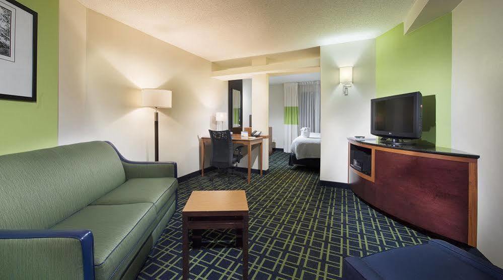 Fairfield Inn & Suites By Marriott Charleston Airport/Convention Center North Charleston Eksteriør bilde